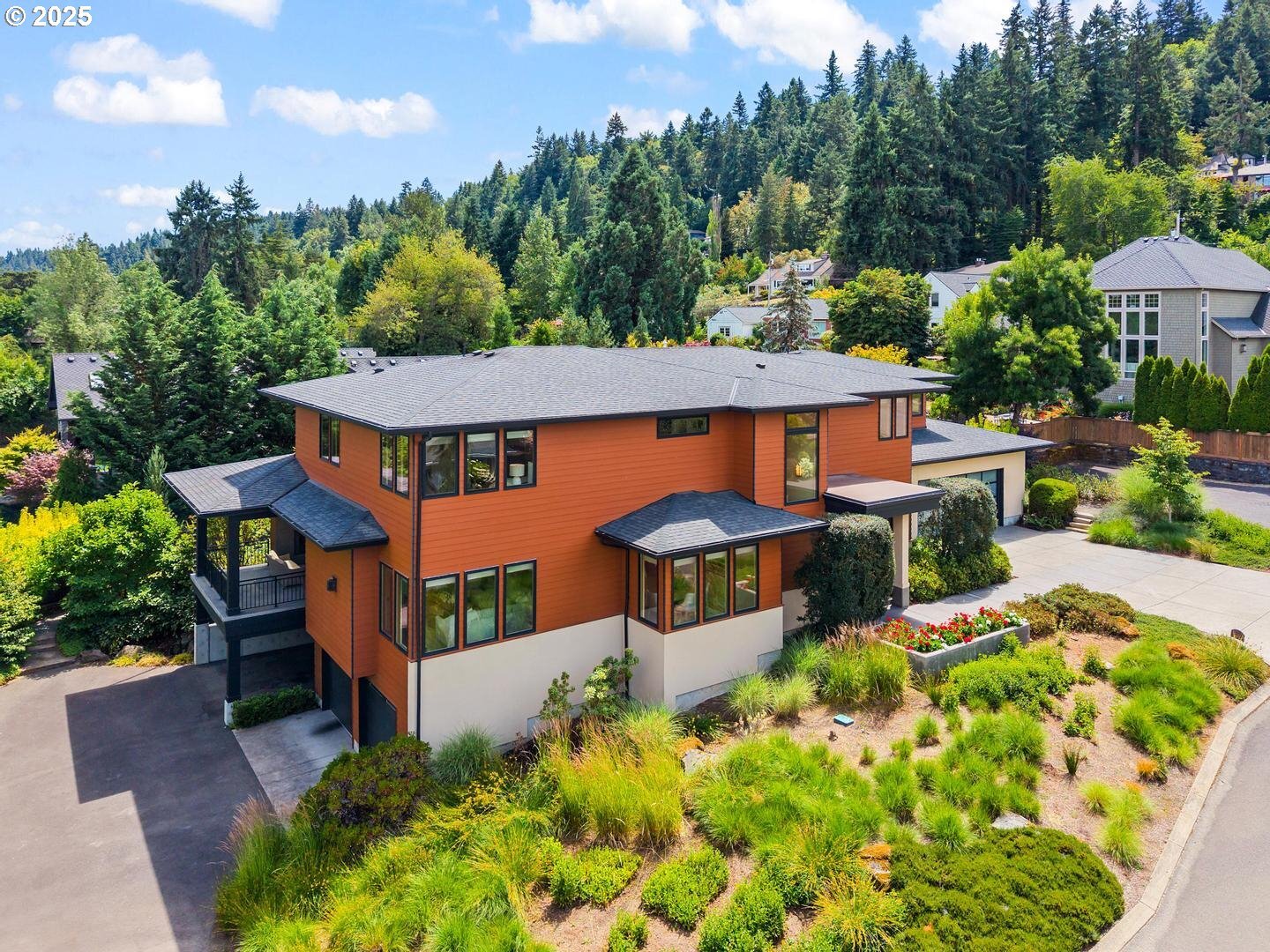 Property Photo:  17096 Chapin Way  OR 97034 