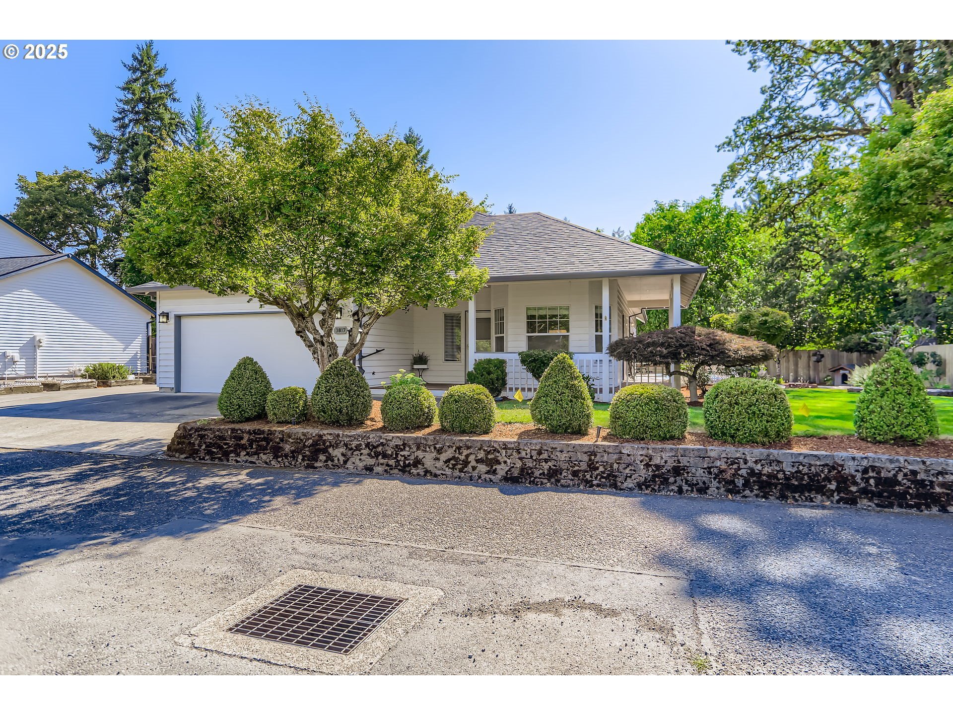 Property Photo: 3817 NE Brogden St OR 97124
