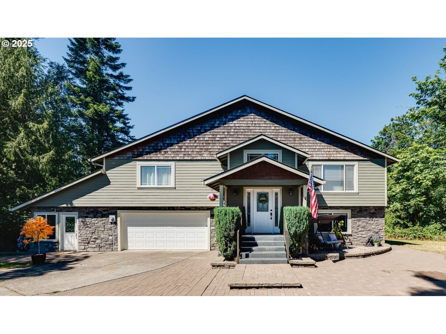 Property Photo: 38805 Park St OR 97055