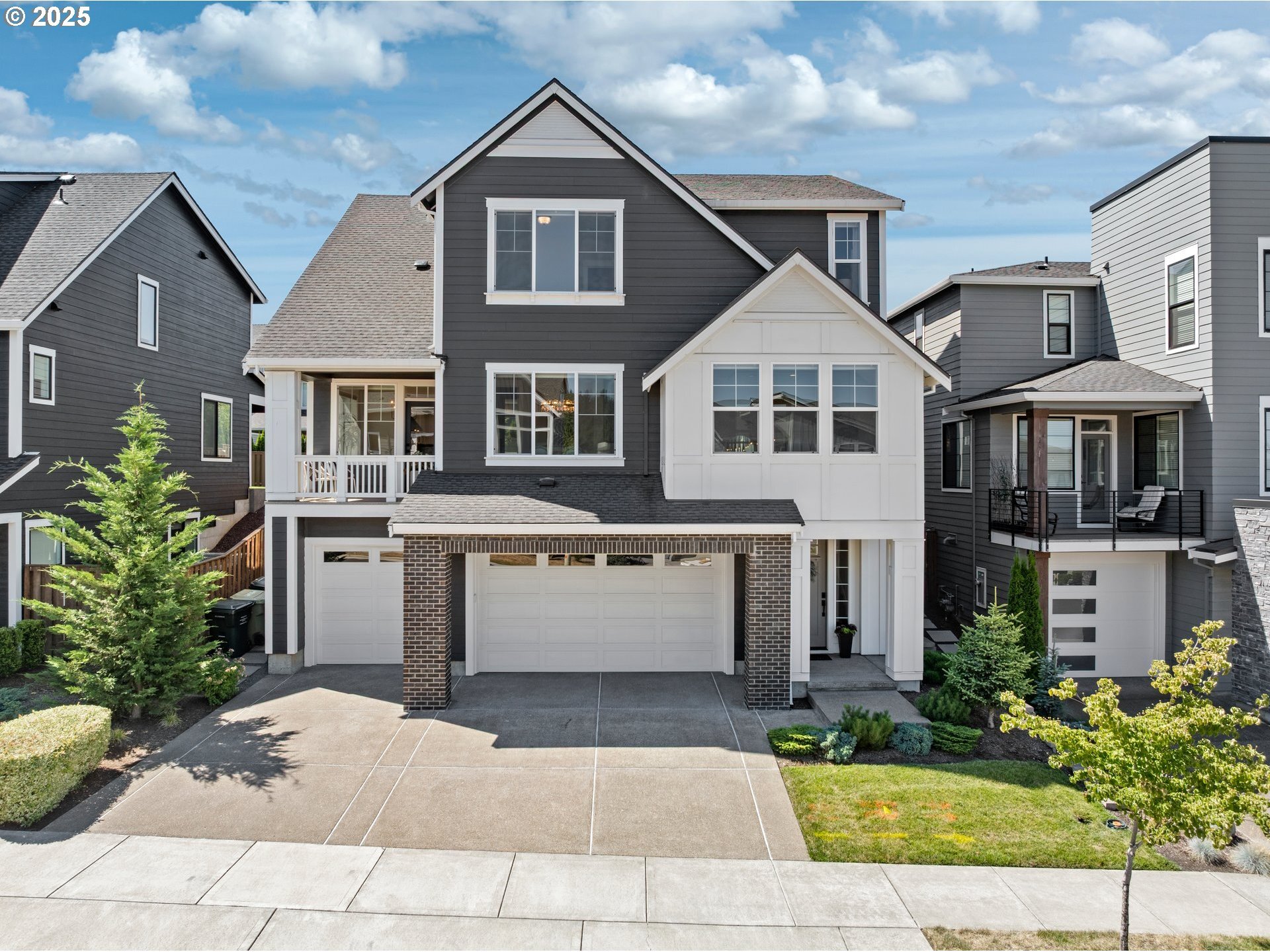 12114 NW Hiller Ln  Portland OR 97229 photo