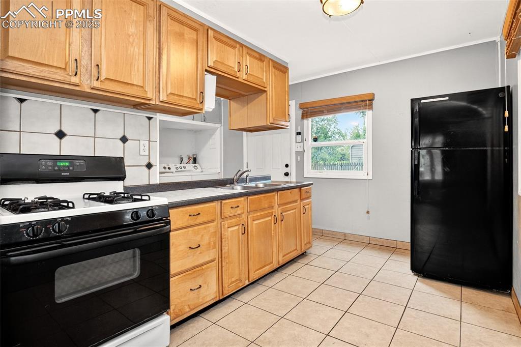 Property Photo: 725 E Las Animas Street CO 80903