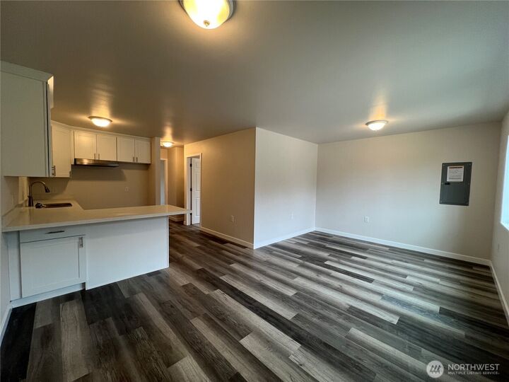 Property Photo: 518 -520 W Cushing Street WA 98520