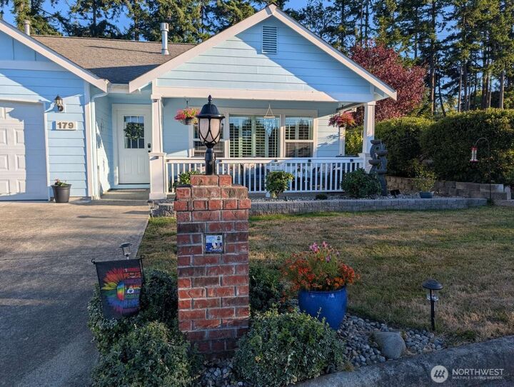 179 NW 12th Court  Oak Harbor WA 98277 photo