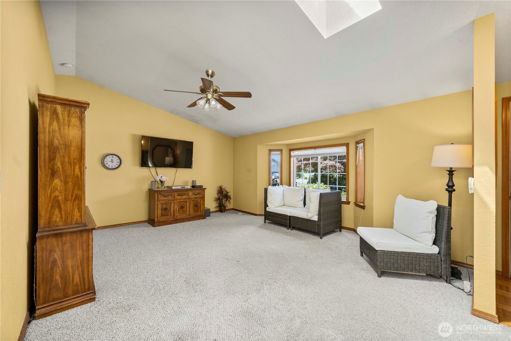 Property Photo:  5706  58th Court SE  WA 98513 