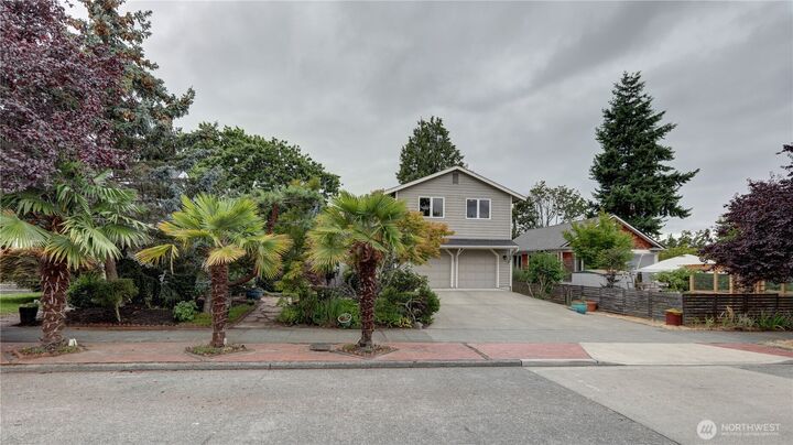 Property Photo: 3233 45th Avenue SW WA 98116