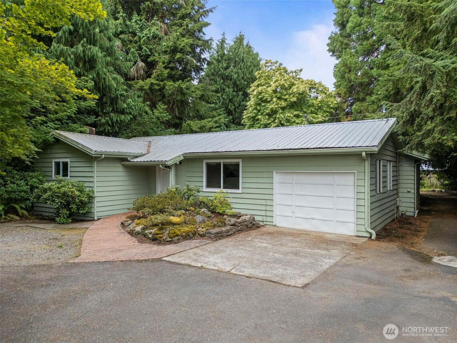 Property Photo:  8813  Old Highway 99  SE  WA 98501 