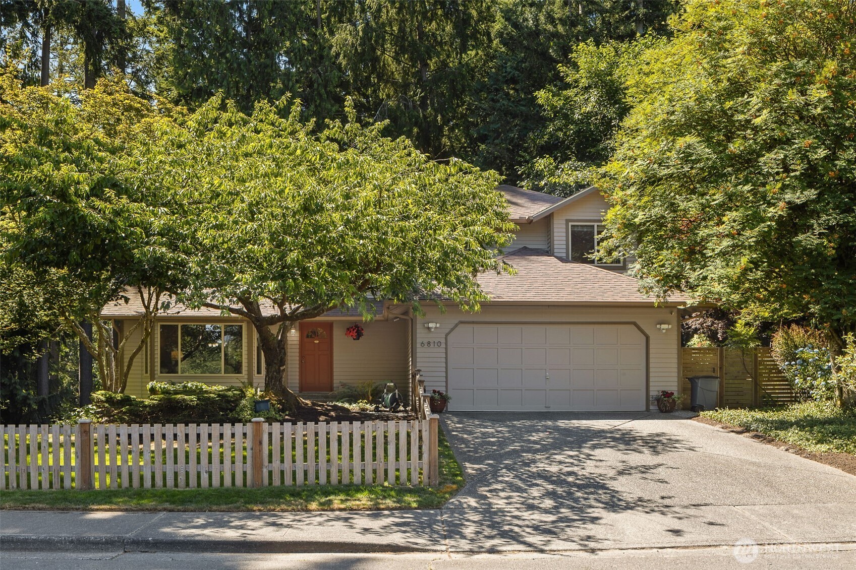 6810  168th Street SW  Lynnwood WA 98037 photo