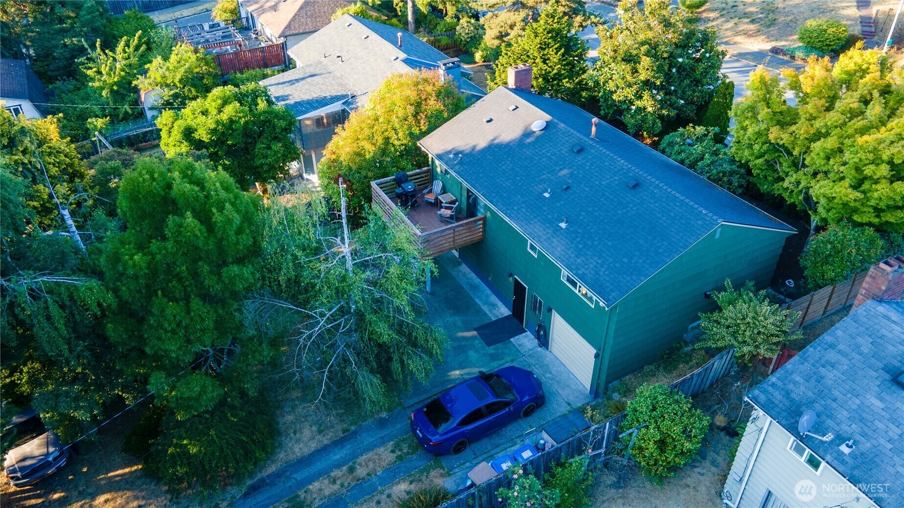 Property Photo:  9413  26th Avenue SW  WA 98106 