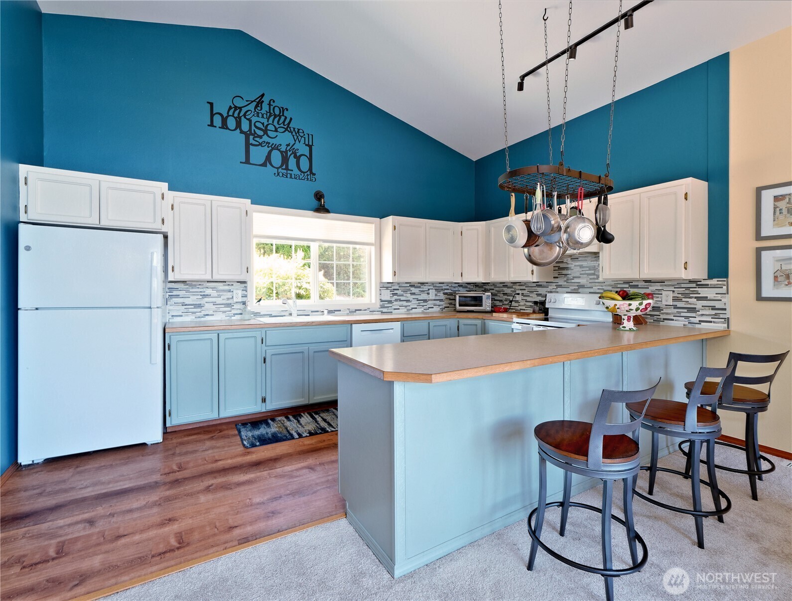 Property Photo: 1273 SE Camano Drive WA 98282