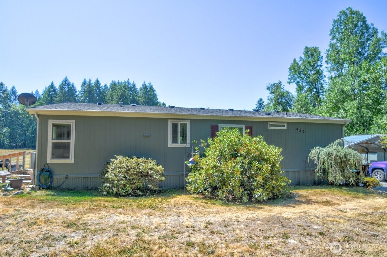Property Photo:  930  Tipsoo Loop N  WA 98576 