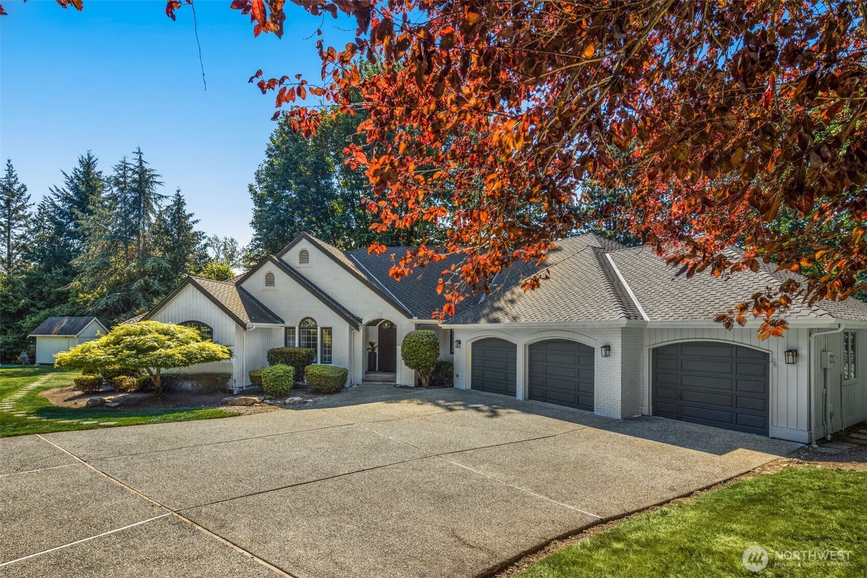 Property Photo: 13323 211st Place NE WA 98077