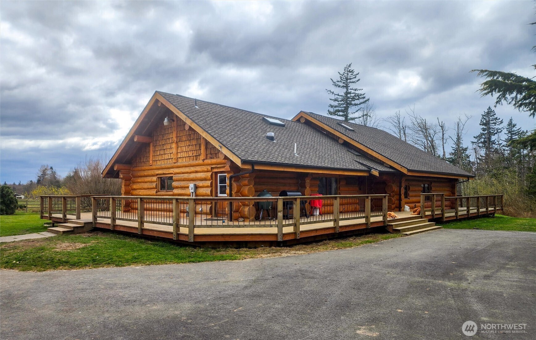 Property Photo: 3883 Everett Lane WA 98248