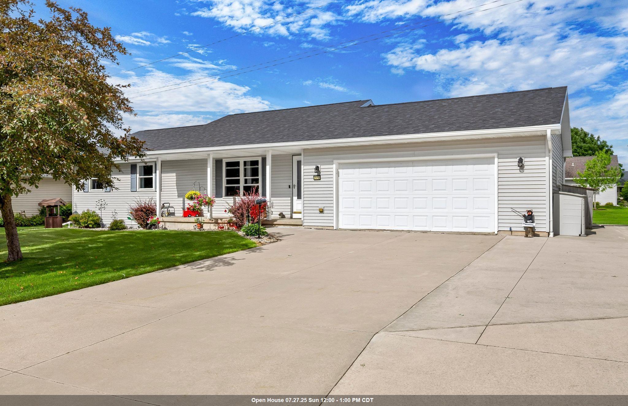 Property Photo: 2110 High Meadows Lane WI 54956
