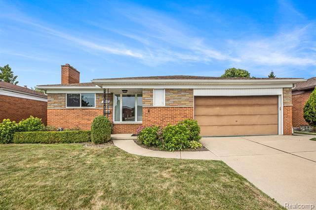 27565 Cosgrove Drive  Warren MI 48092 photo