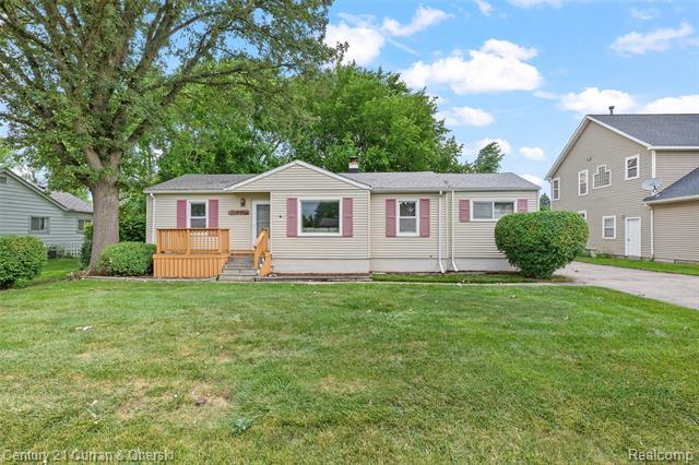Property Photo: 2149 Isabell Dr Drive MI 48083