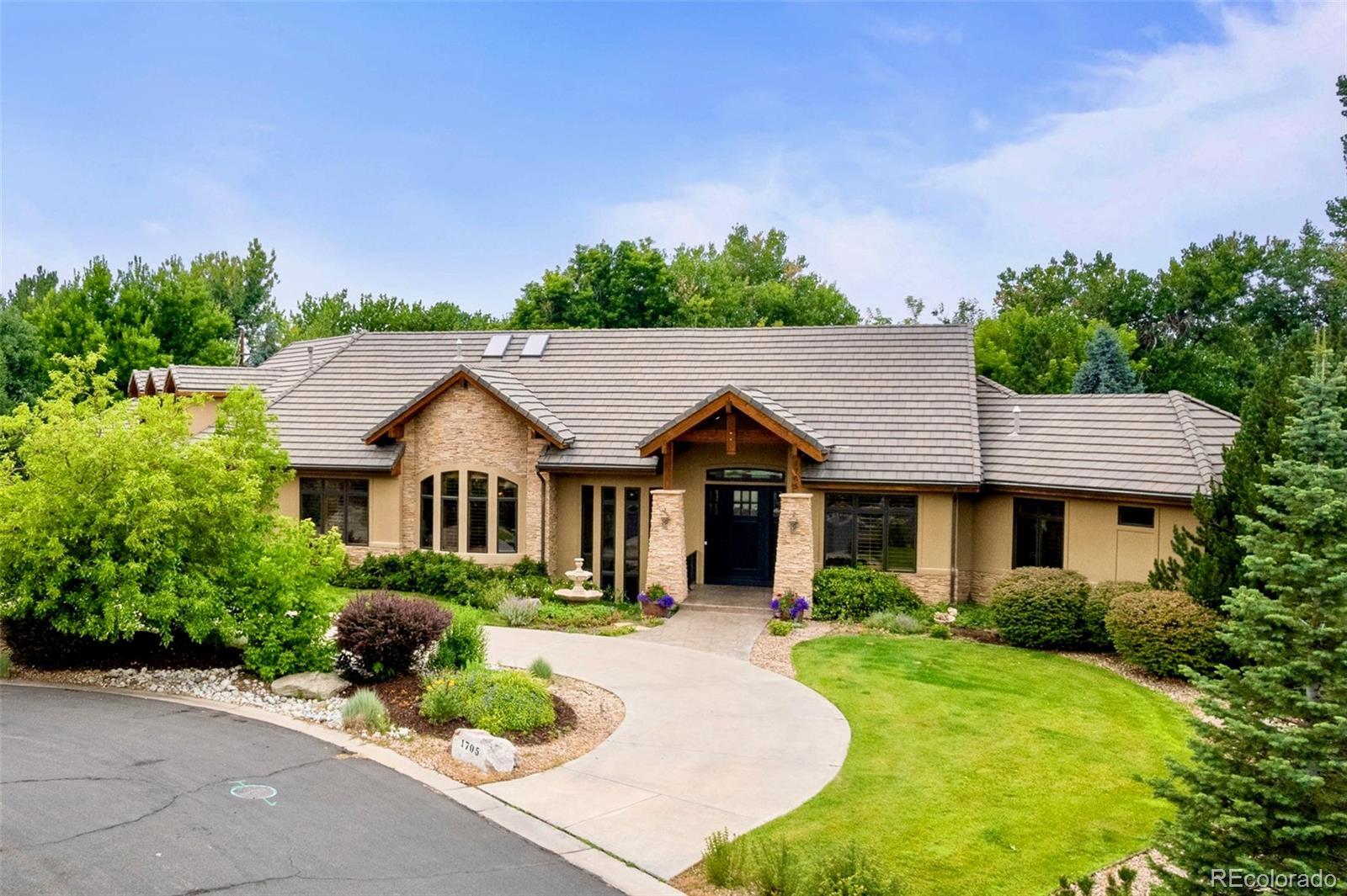 1705 W Hinsdale Place  Littleton CO 80120 photo