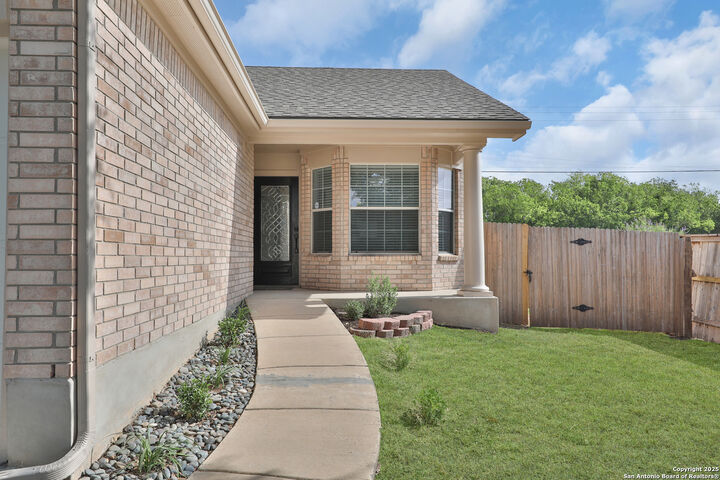Property Photo: 6603 Cougar Vlg TX 78242