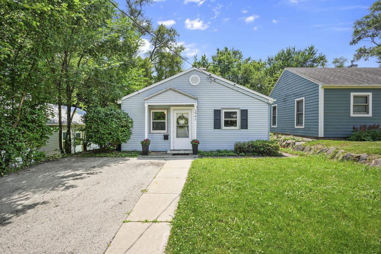 Property Photo: 1941 Northwestern Avenue WI 53704