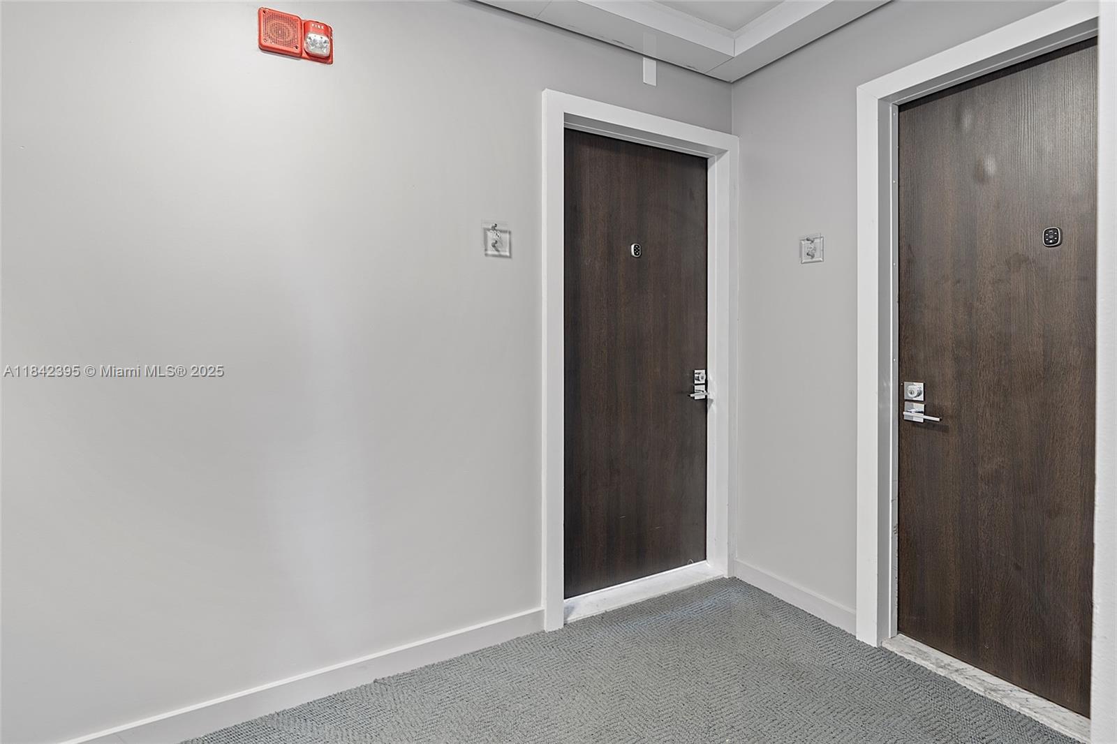 Property Photo: 20301 W Country Club Dr 728 FL 33180