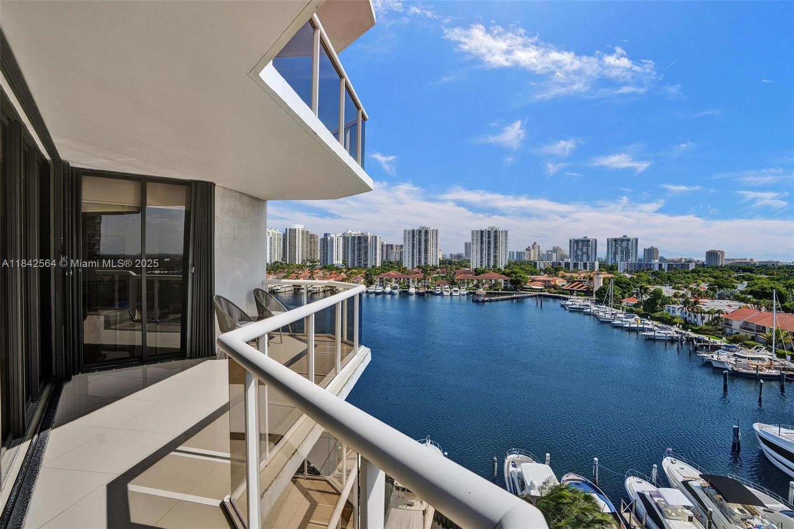 Property Photo:  3610 Yacht Club Dr 909  FL 33180 