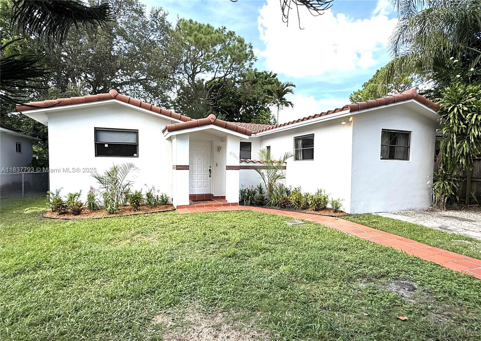 5760 SW 55th St  Miami FL 33155 photo