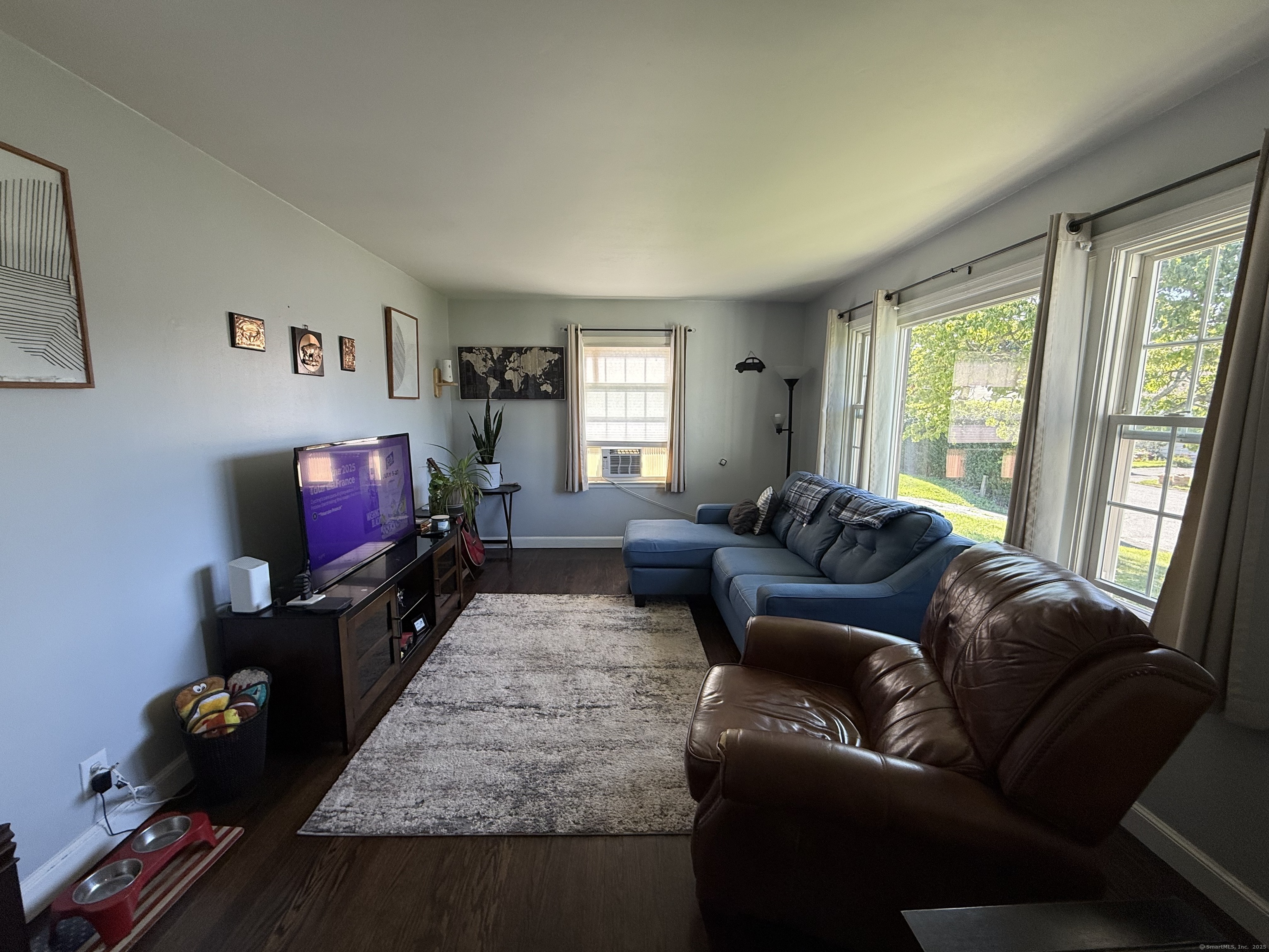 Property Photo:  5 White Rose Avenue  CT 06708 