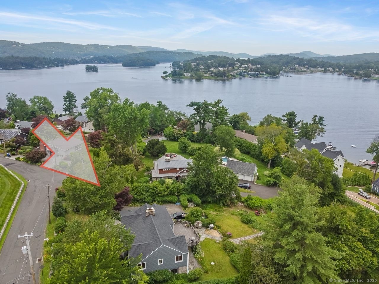 Property Photo:  118 Forty Acre Mountain Road  CT 06811 