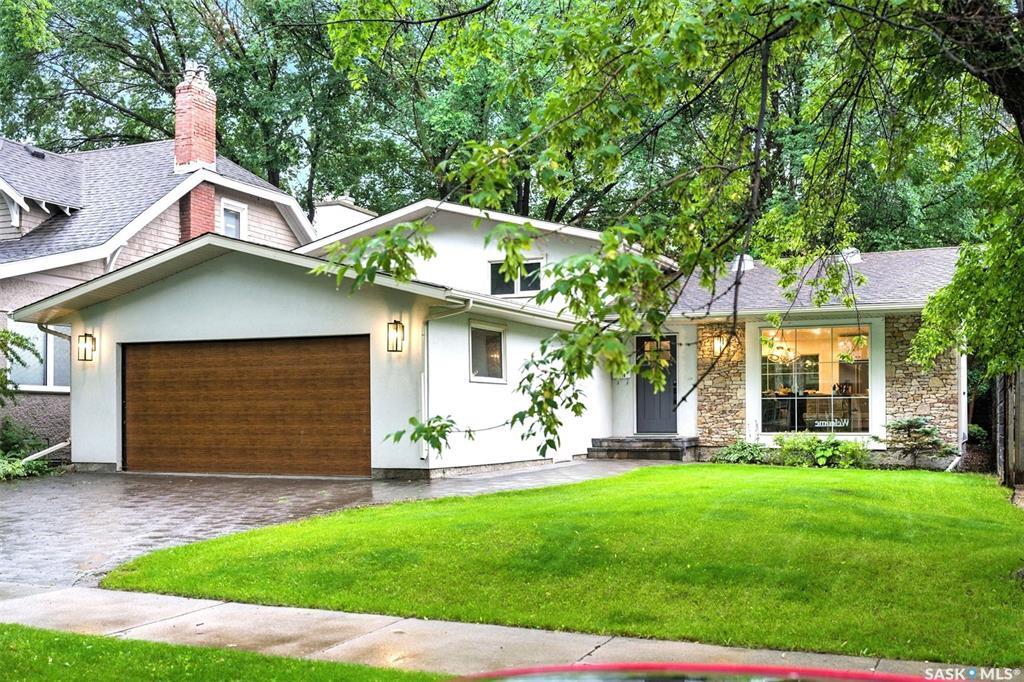 Property Photo: 1116 Elliott Street SK S7N 0V3