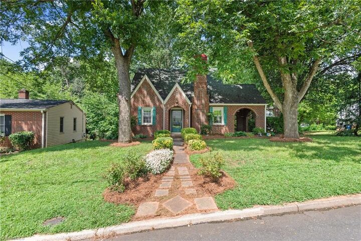 Property Photo:  800 Brent Street  NC 27103 