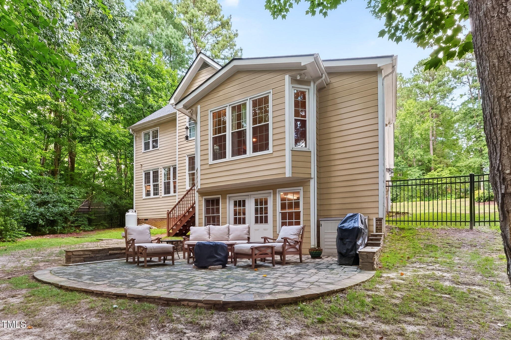 Property Photo: 2020 Gardenbrook Drive NC 27606
