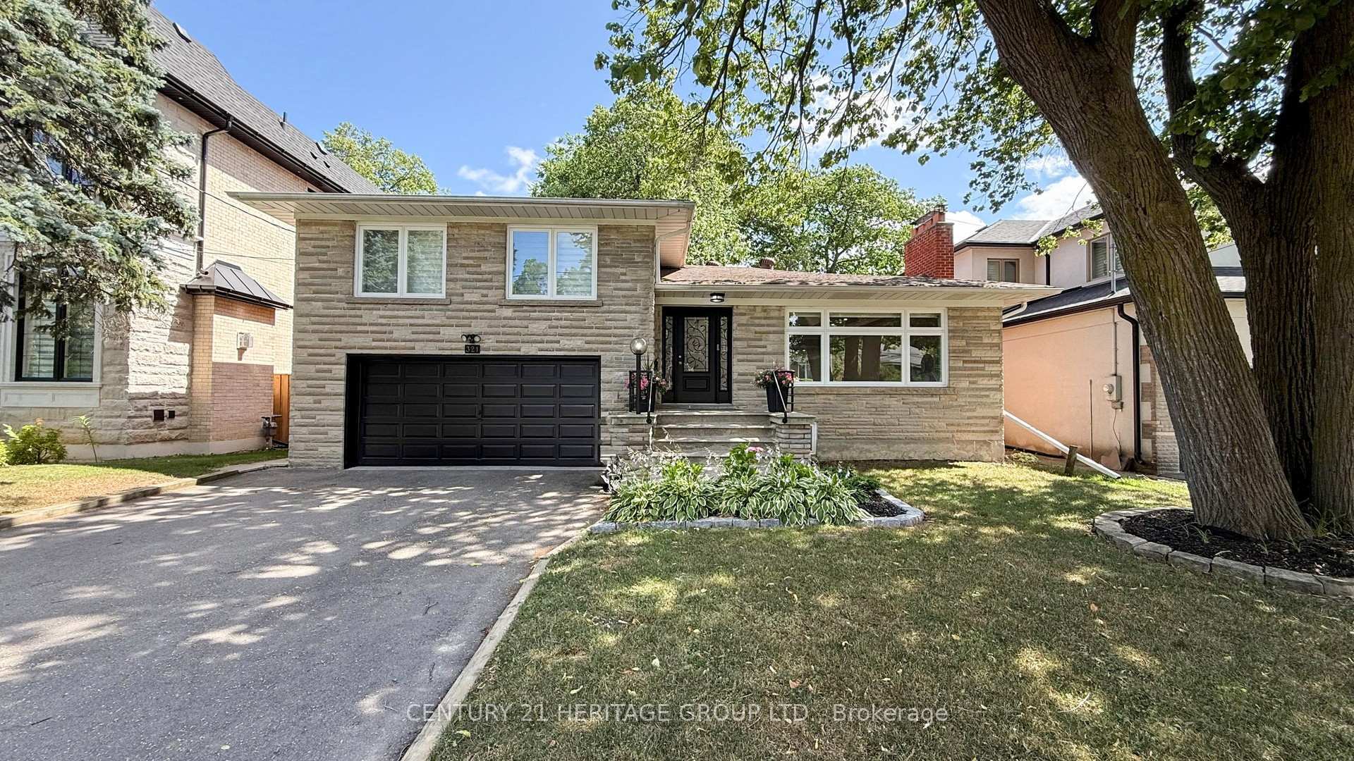 321 Betty Ann Drive  Toronto ON M2R 1B4 photo