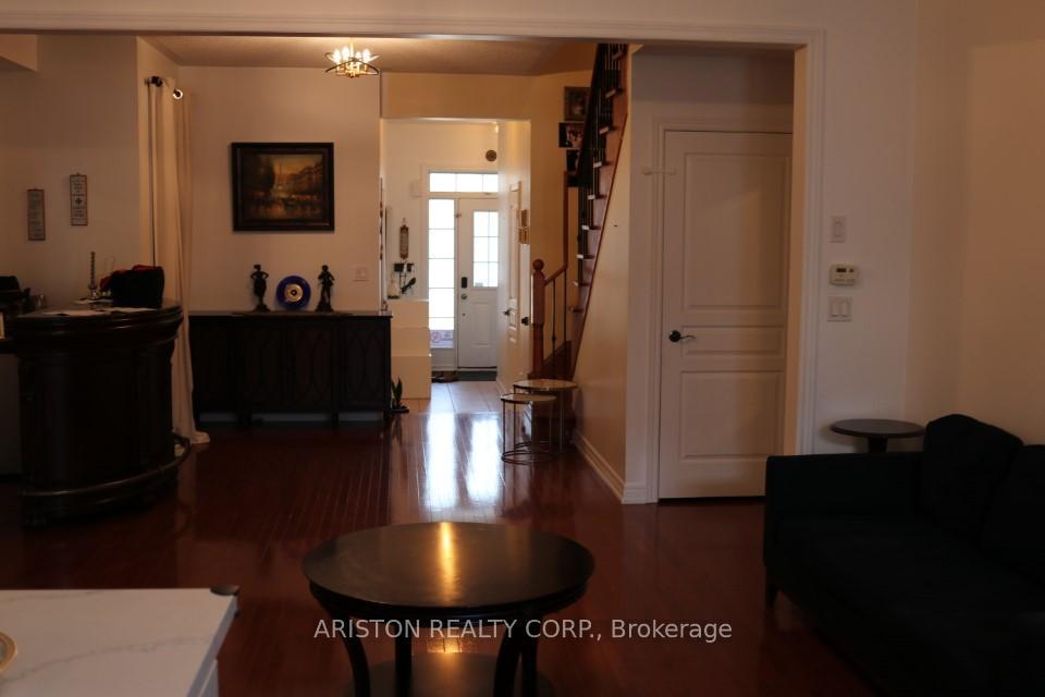 Property Photo:  40 Alexie Way  ON L4H 3B8 