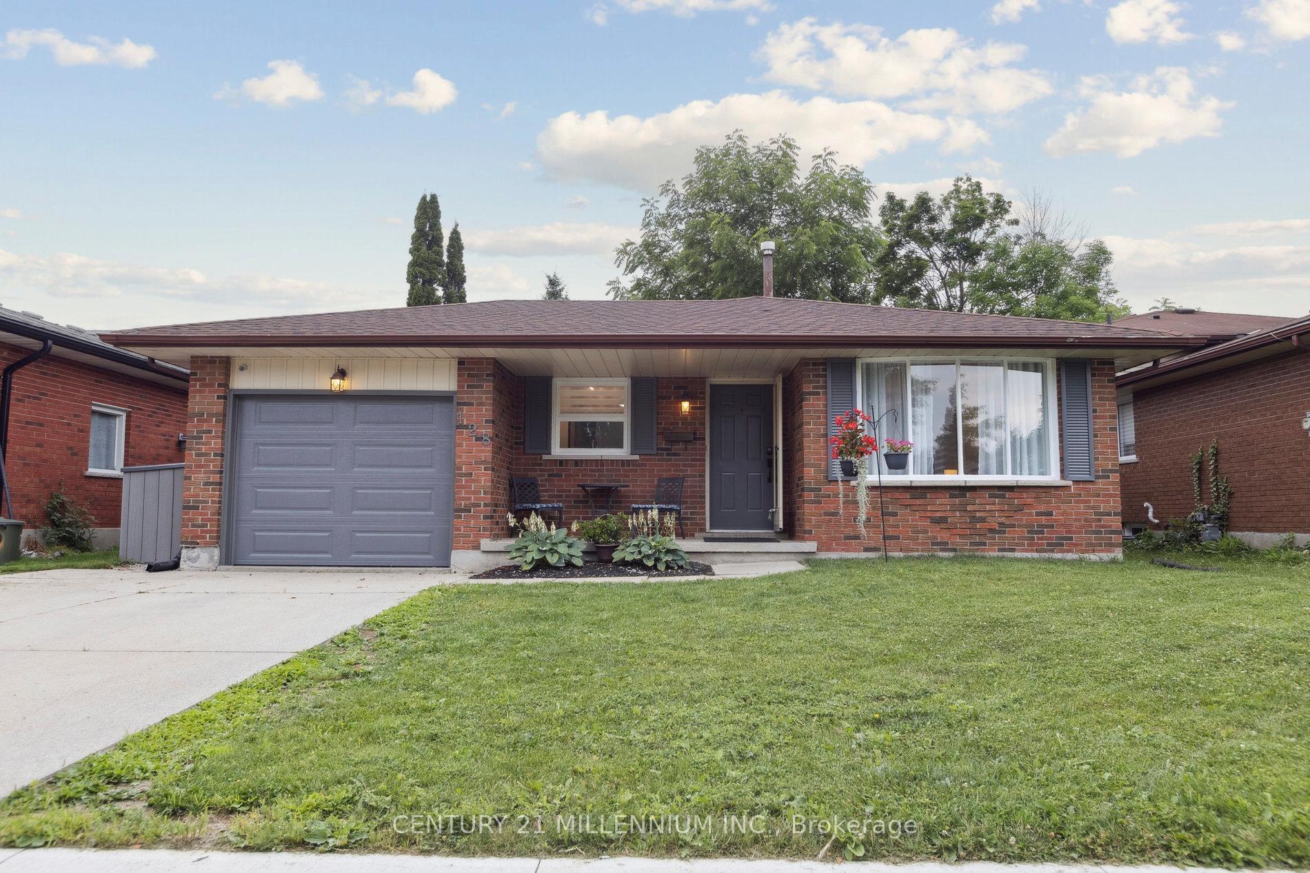 Property Photo:  128 Westvale Drive  ON N2T 1C1 