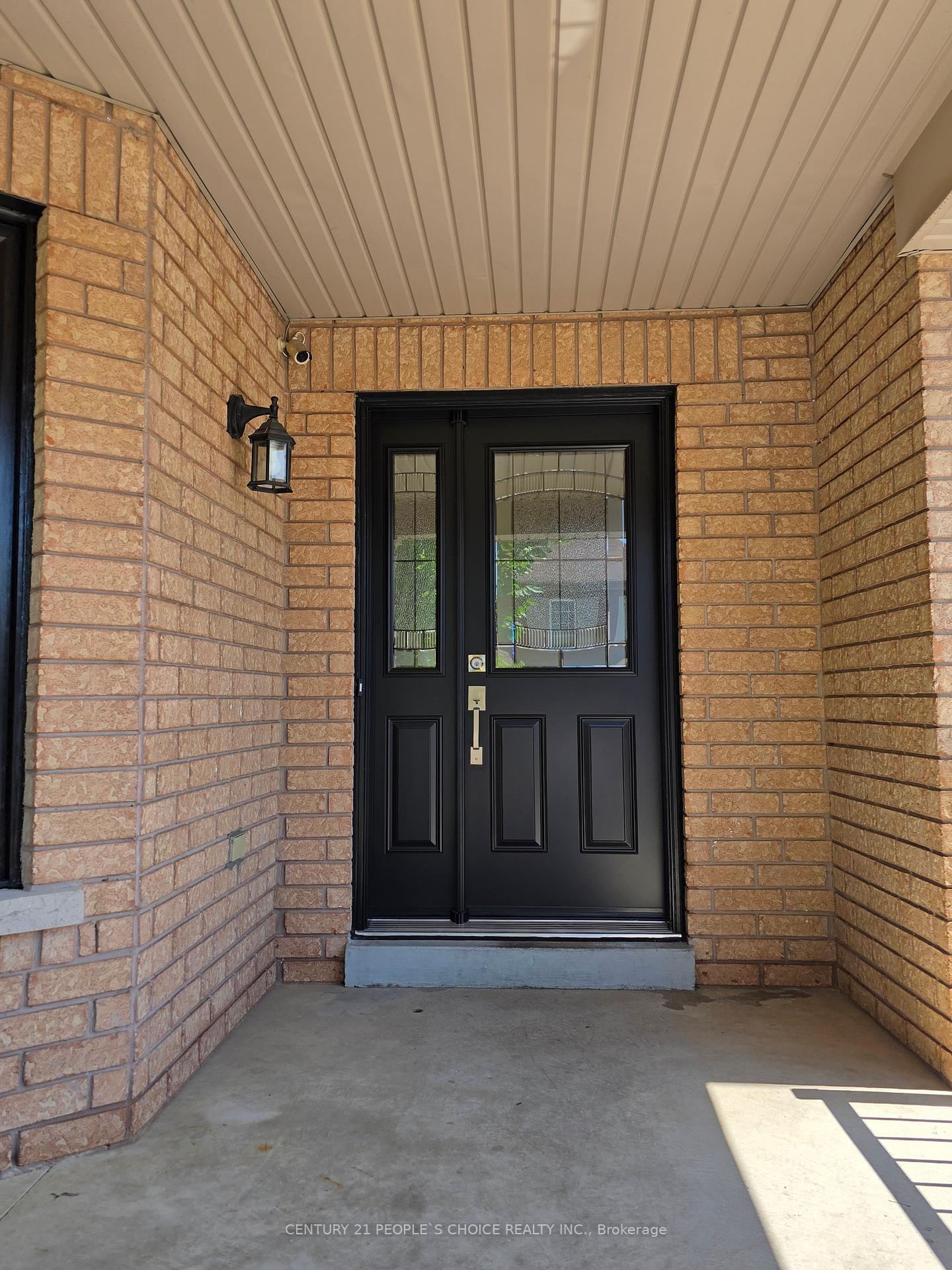 Photo de la propriété: 11 Citronella Lane ON L6R 3E8