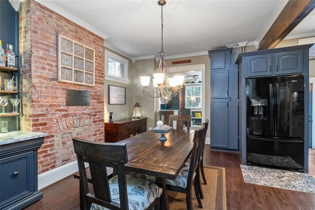 Property Photo: 220 Bronx Ave PA 15229