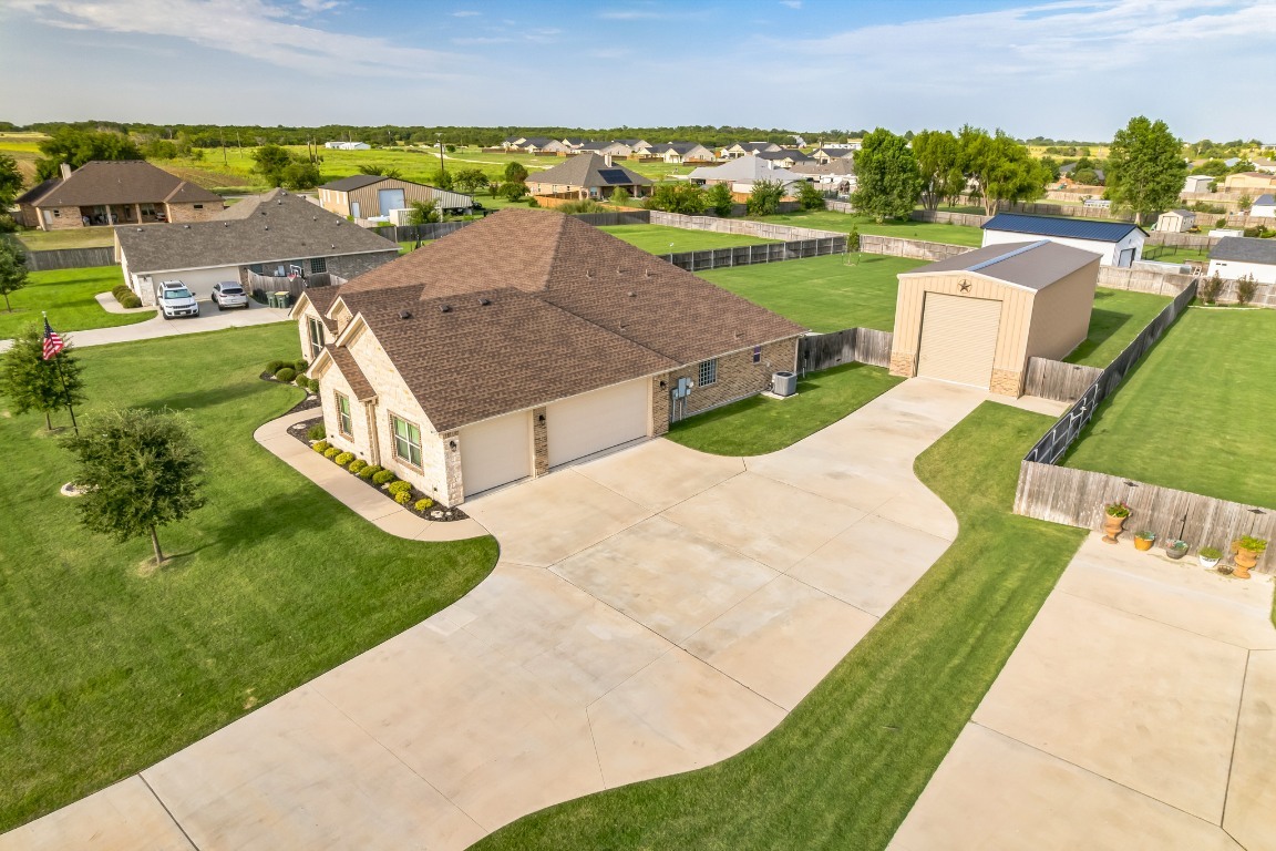 Property Photo: 5125 Few Oaks Drive TX 76571