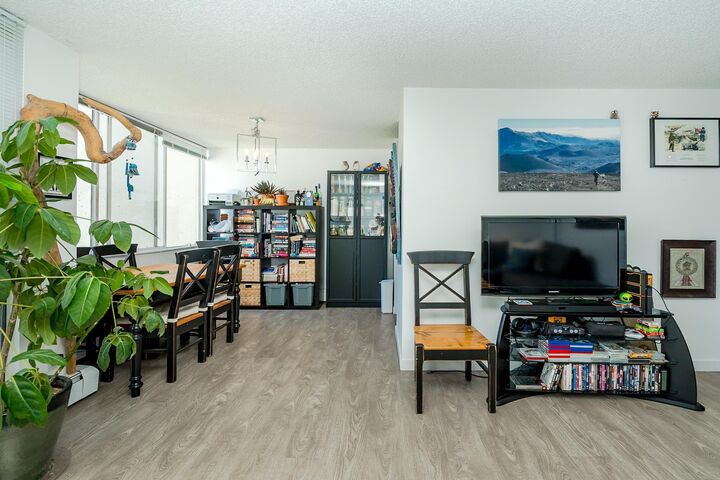 Property Photo:  4105 Maywood Street 1204  BC V5H 4A3 