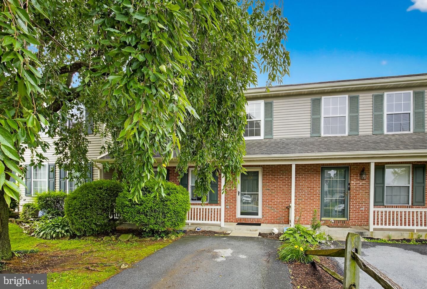 Property Photo:  104 Chelmsford Drive  PA 17547 