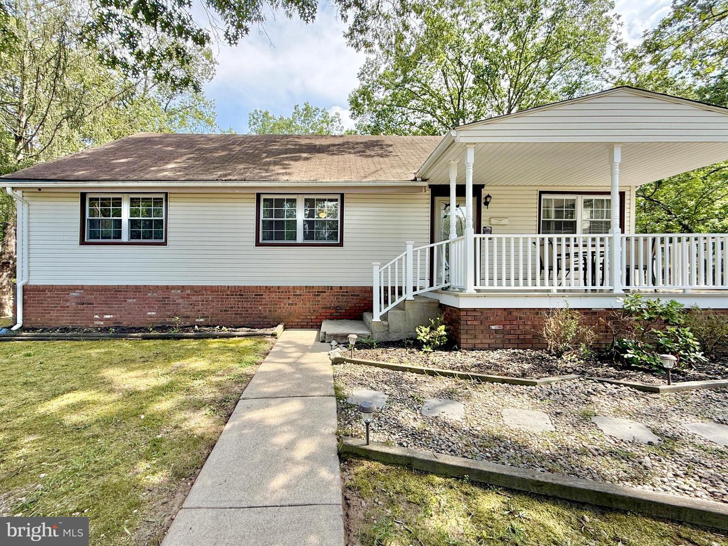 Property Photo:  1419 Pine Street  NJ 08021 