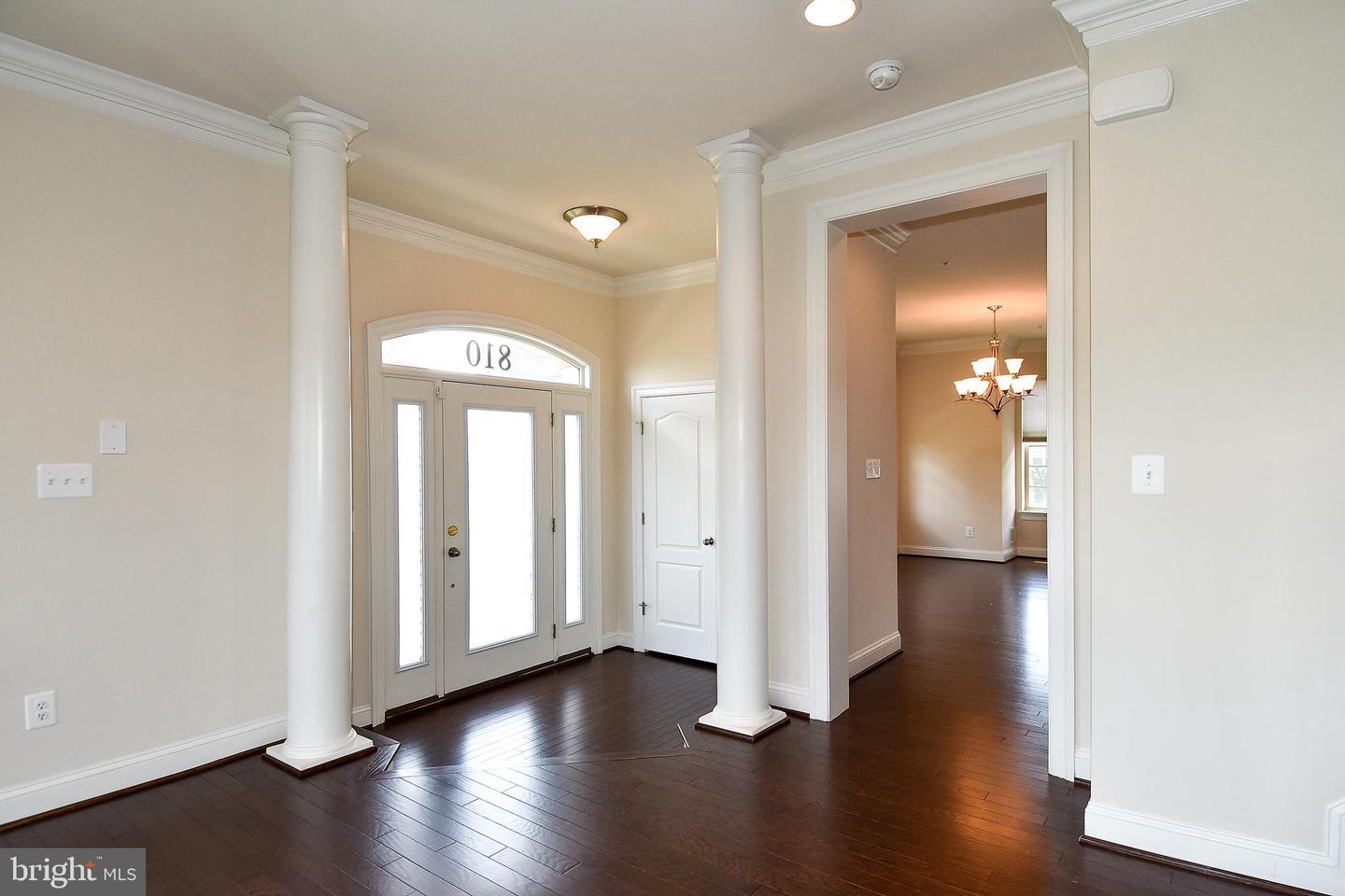 Property Photo: 810 Fair Winds Way MD 20745