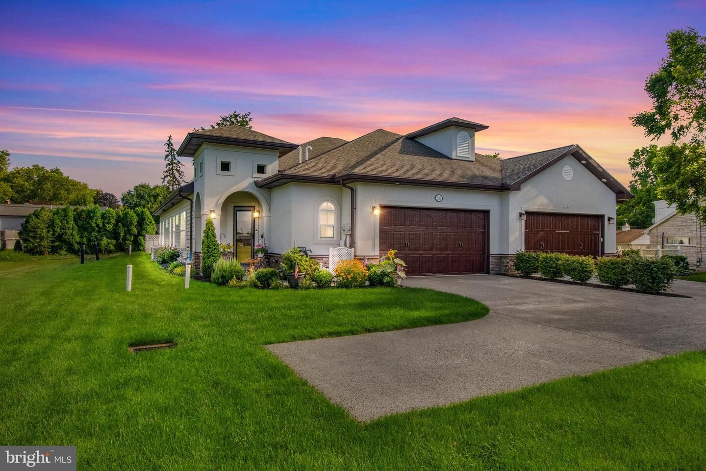 Property Photo:  2224 Eastern Boulevard B  PA 17402 