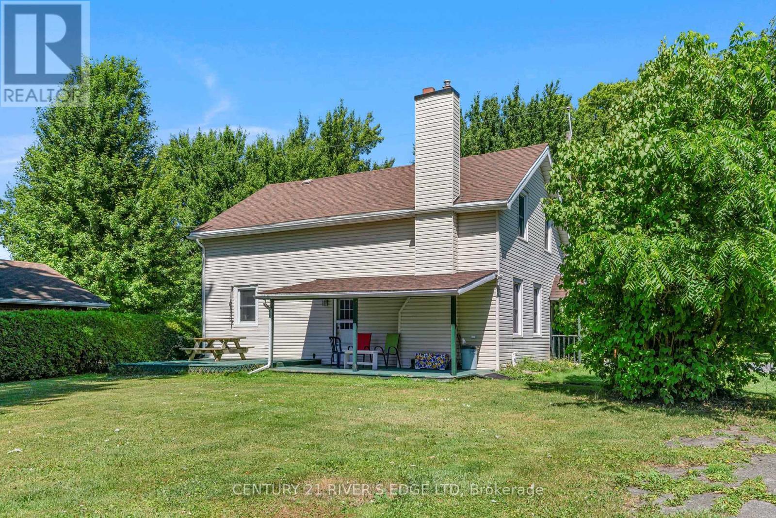 Property Photo: 12084 Lakeshore Drive ON K0C 1X0