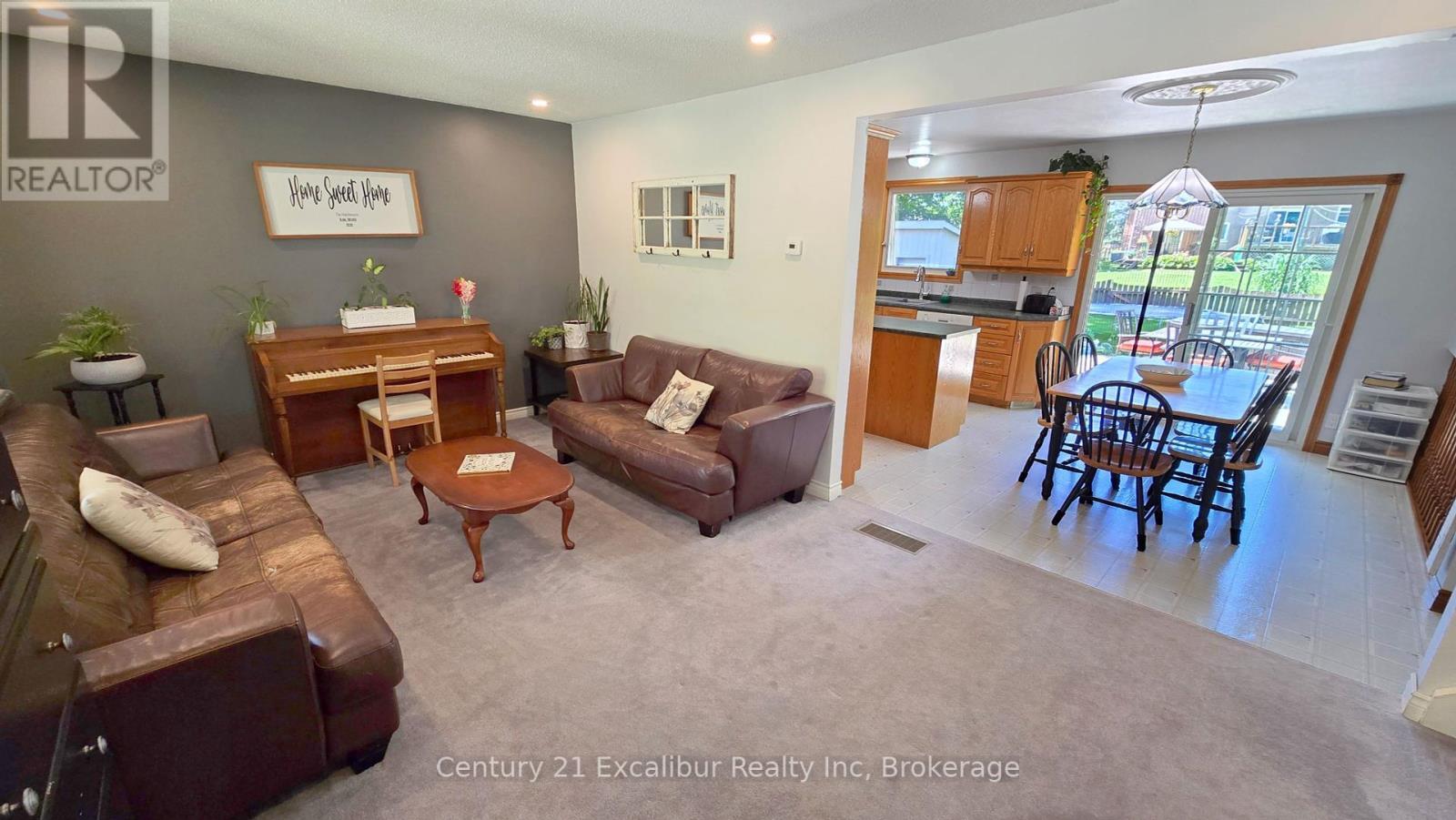 Photo de la propriété: 22 Rebecca Street West ON N0B 1A0