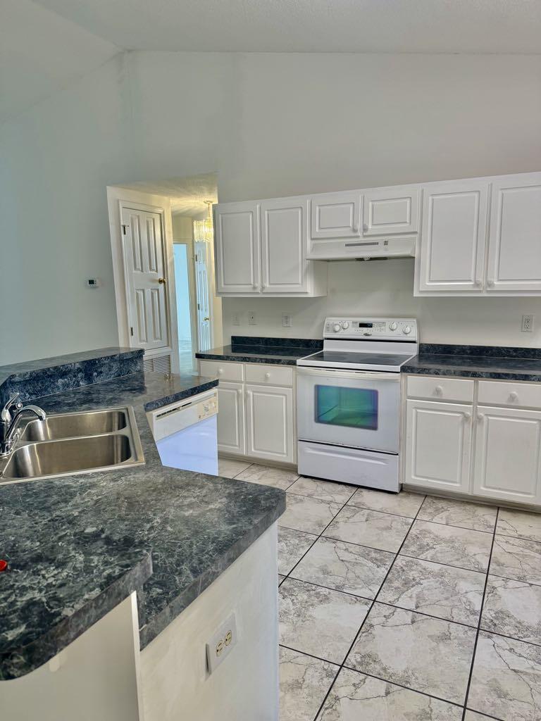 Property Photo: 6353 Havenmist Lane FL 32536