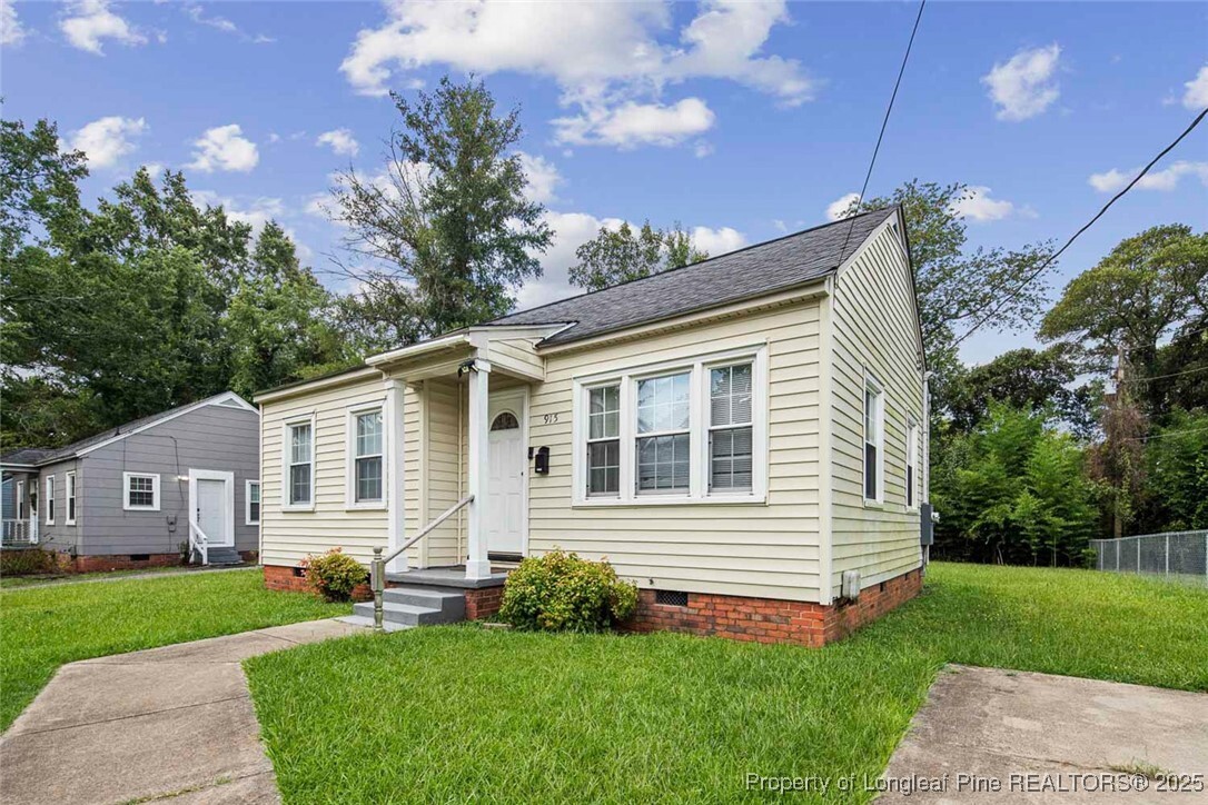 Property Photo: 915 Anarine Road NC 28303