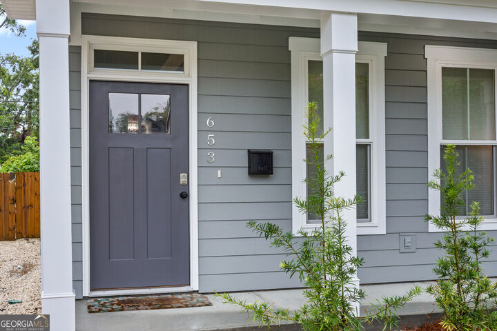 Property Photo:  653 Seiler Avenue  GA 31401 