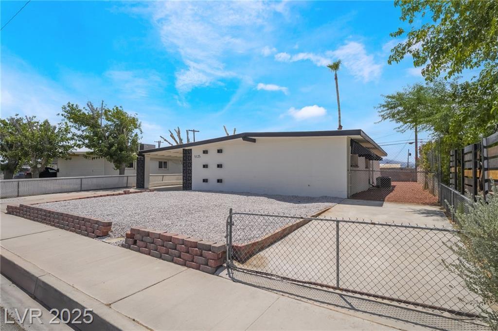 Property Photo: 5125 Hallet Drive NV 89122
