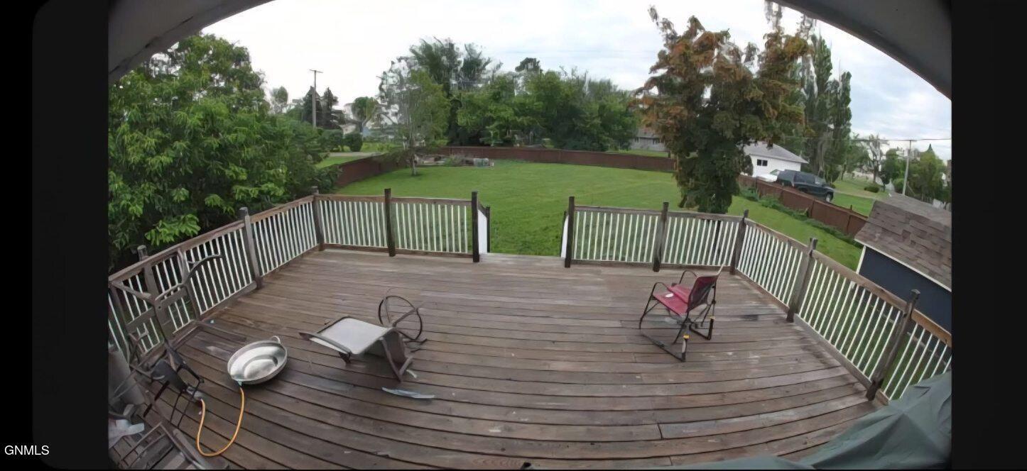 Property Photo: 1011 4th Avenue N ND 58356