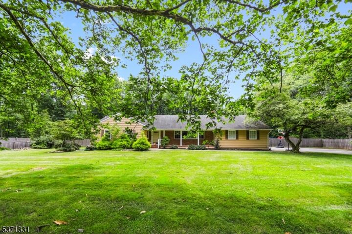 Property Photo: 8 Aberdeen Rd NJ 07076