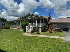 Property Photo: 381 Pennsylvania Ave WV 25962